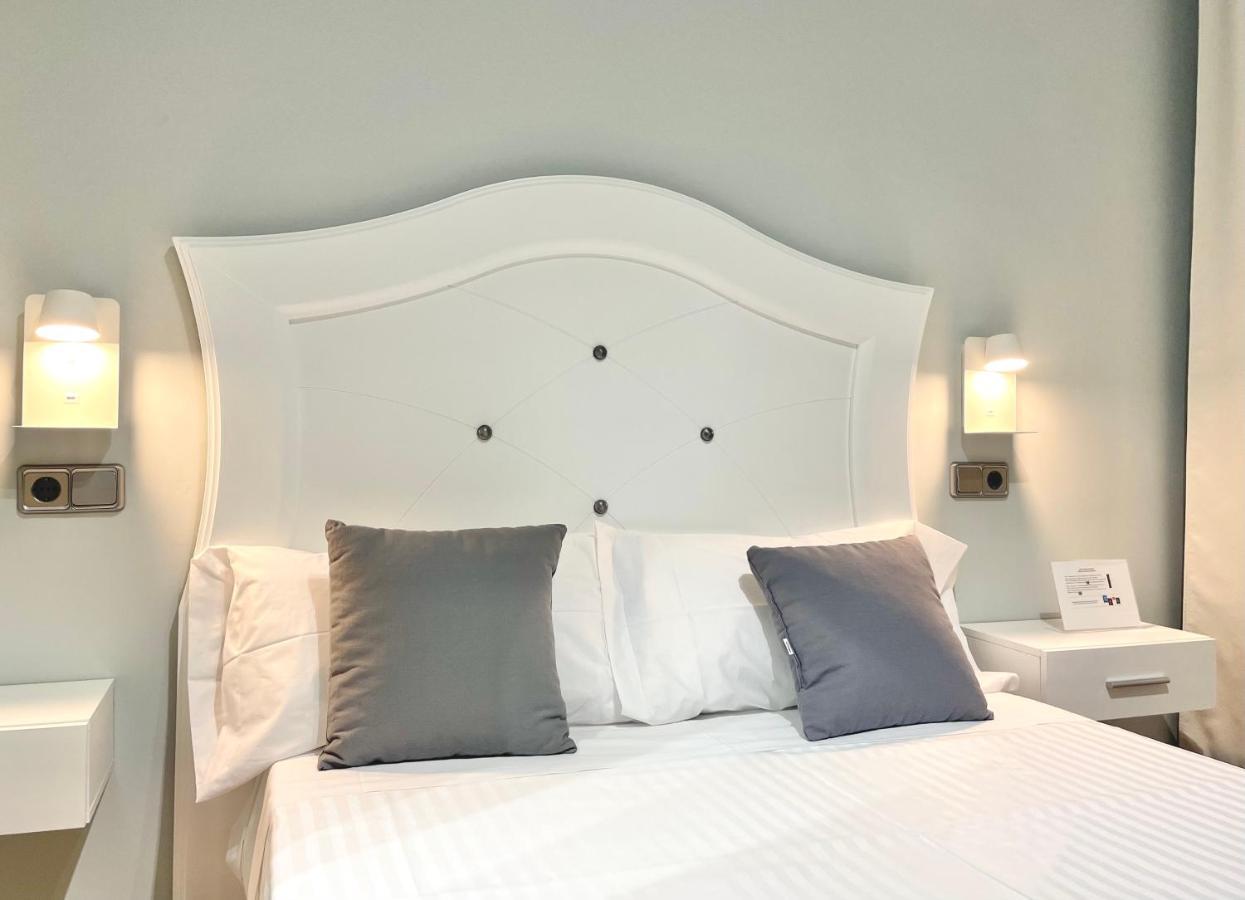 Hostal Los Angeles Madrid Eksteriør bilde