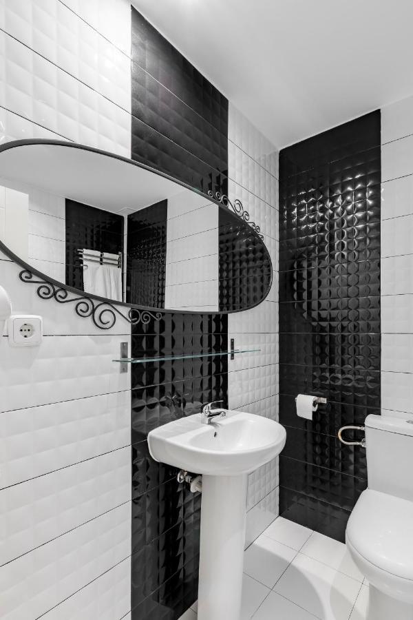 Hostal Los Angeles Madrid Eksteriør bilde
