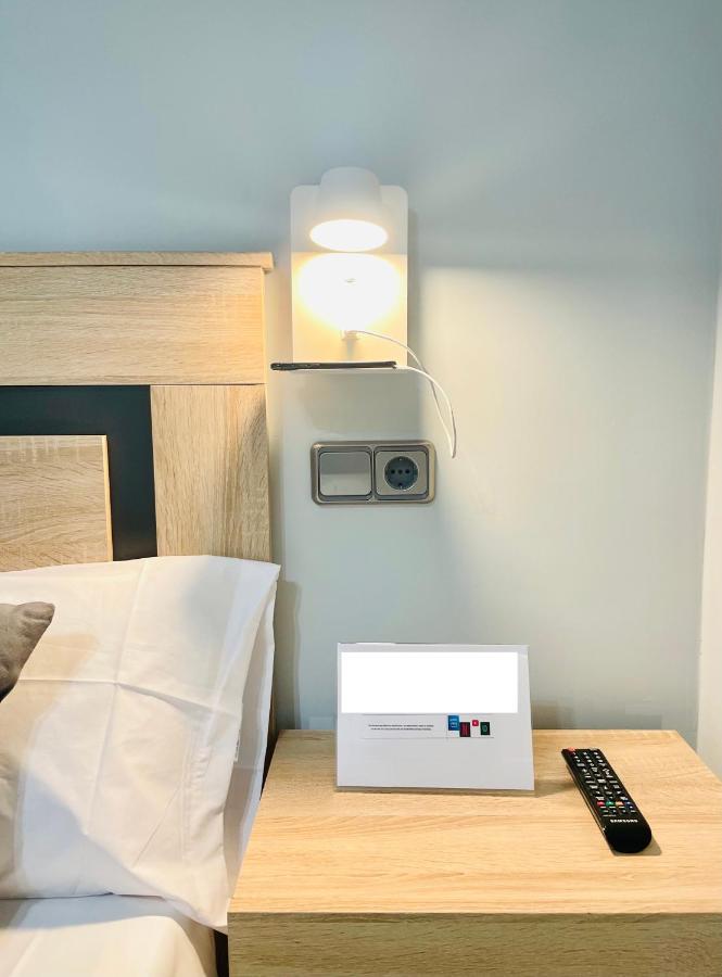 Hostal Los Angeles Madrid Eksteriør bilde