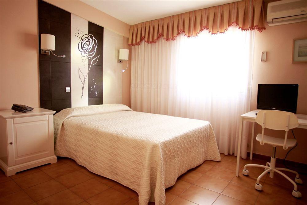Hostal Los Angeles Madrid Eksteriør bilde