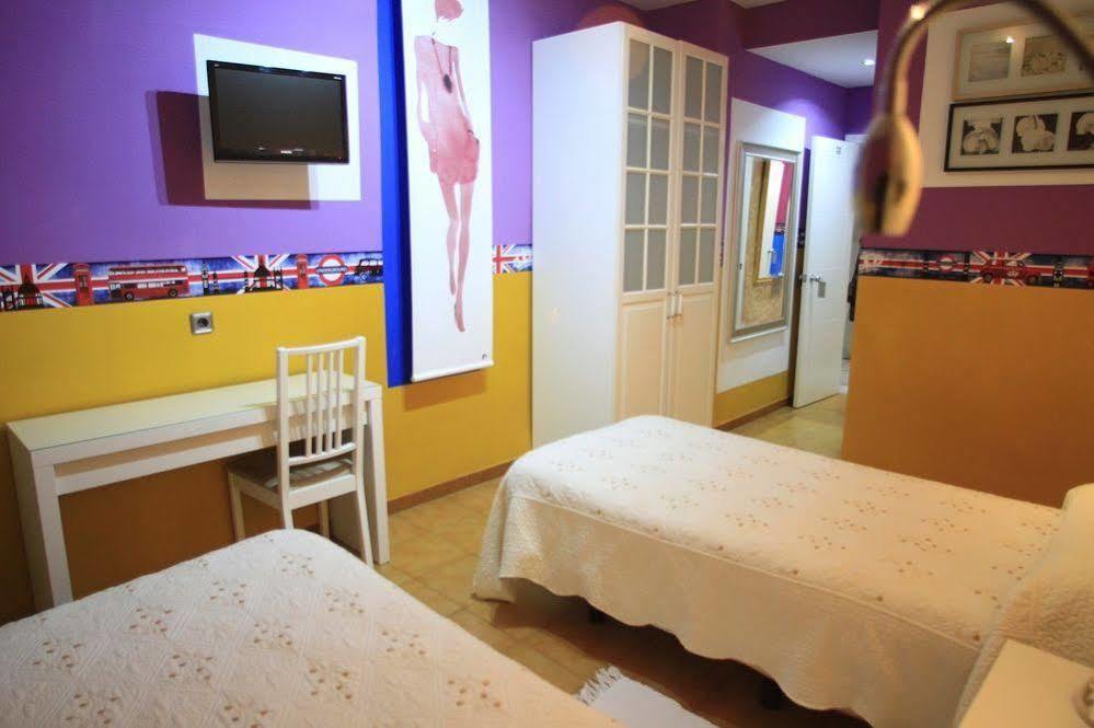 Hostal Los Angeles Madrid Eksteriør bilde